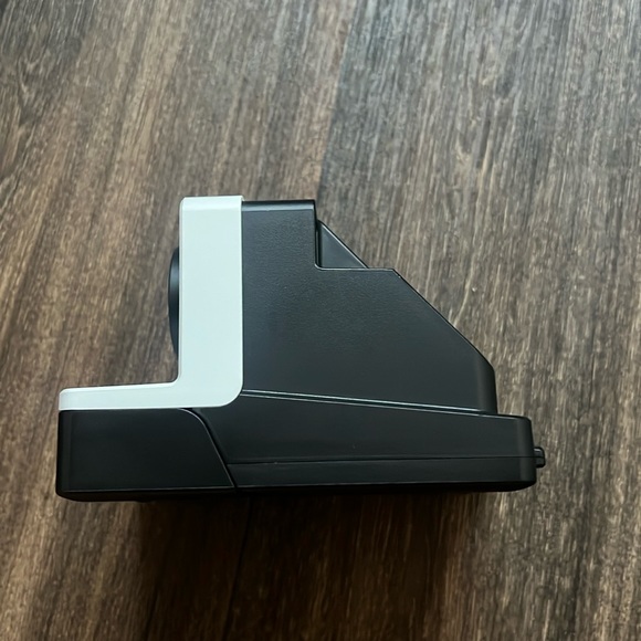 OneStep 2 Analog Instant Camera - Picture 2 of 4